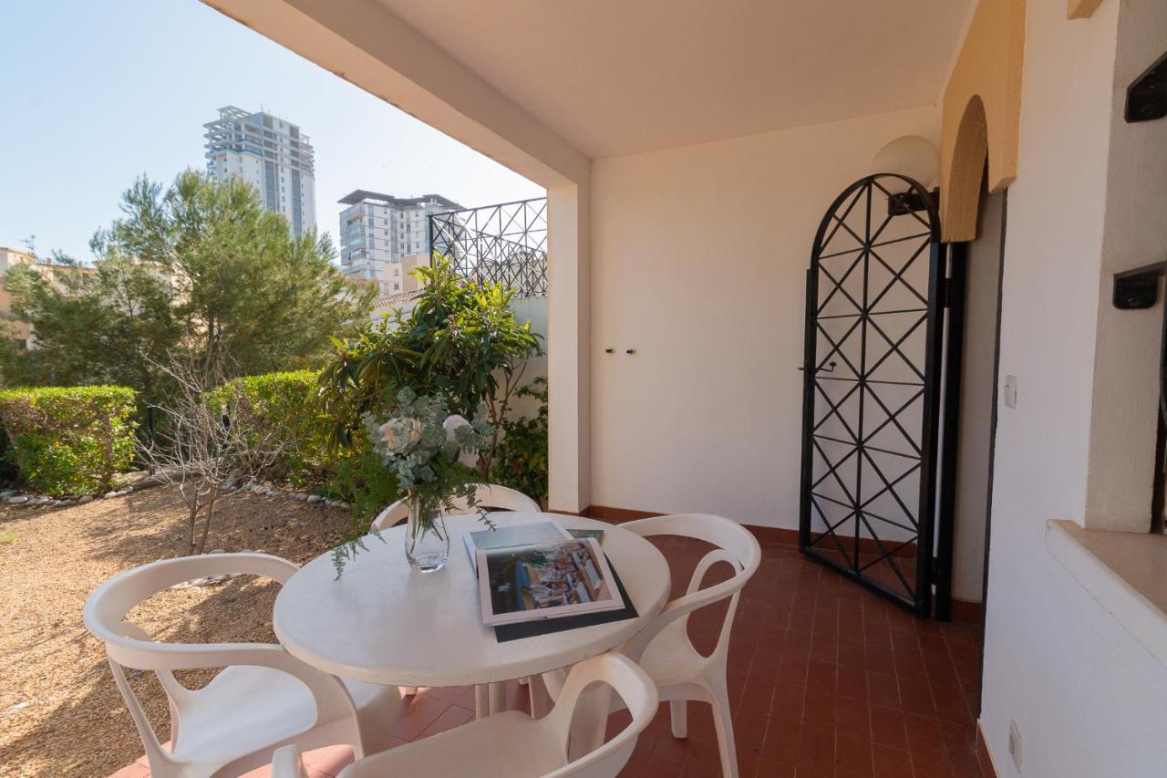 Bungalows Aparto Residence Galetamar 칼페 외부 사진